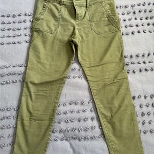 Women’s Old Navy Olive Green Chino Pants